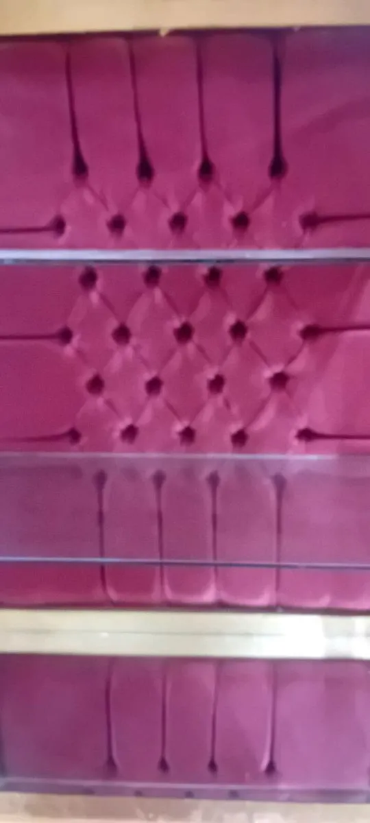 Decorative Baroque Style Display Cabinet - Image 2
