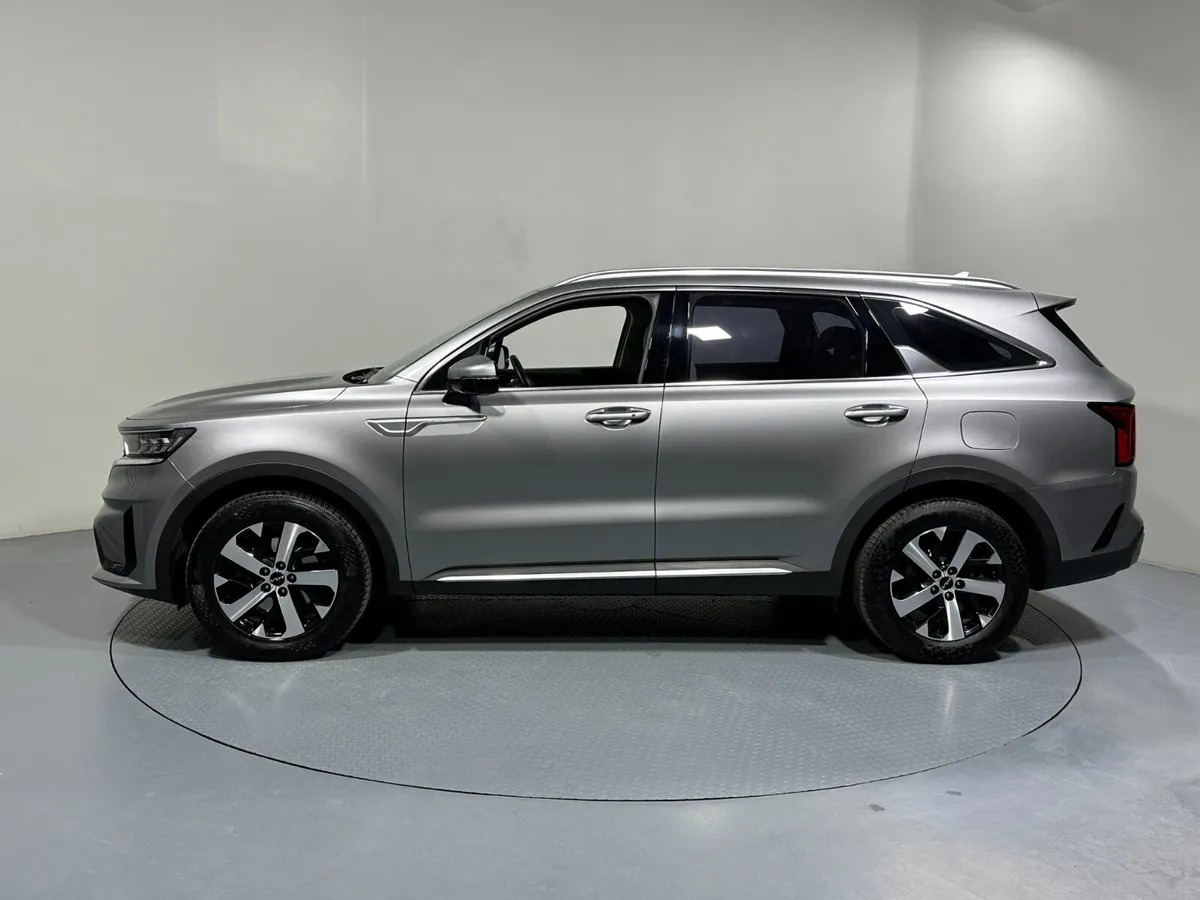 Kia Sorento K3 2.2 Crdi Automatic 5 Seater 232 - Image 4