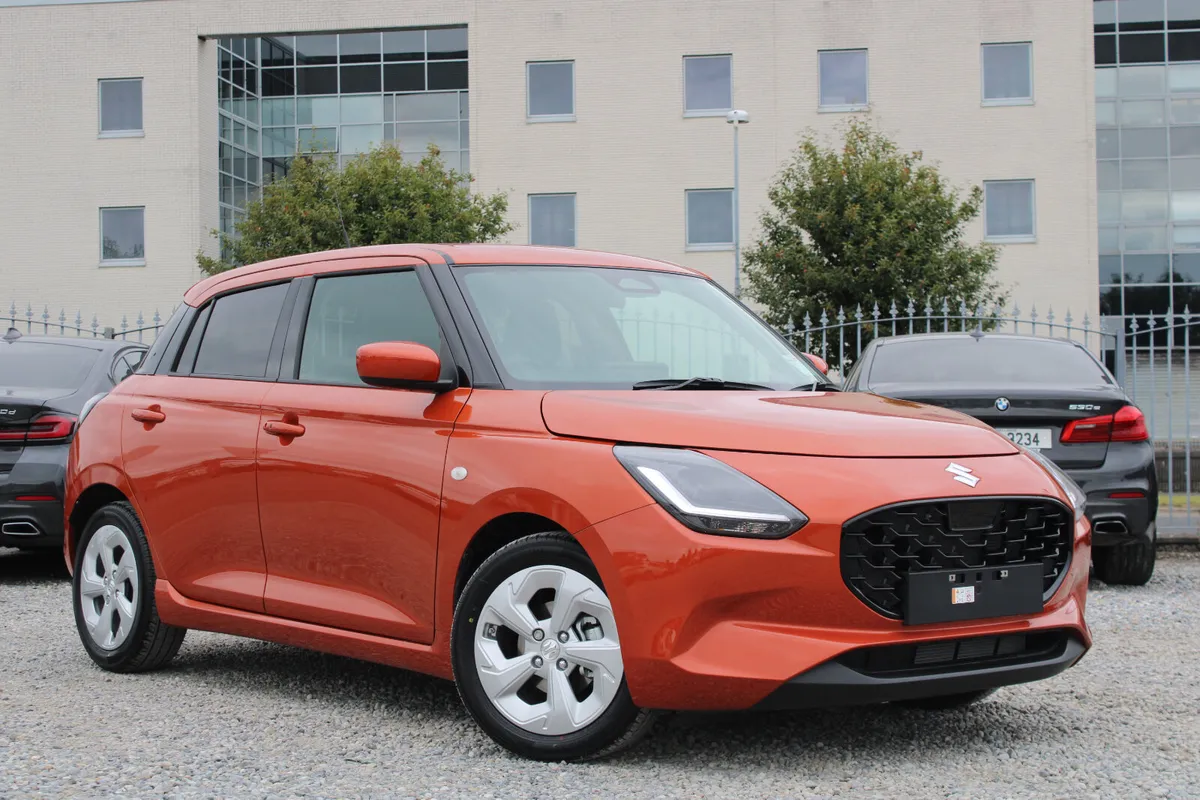 Suzuki Swift 1.2 Motion Hybrid - Image 4