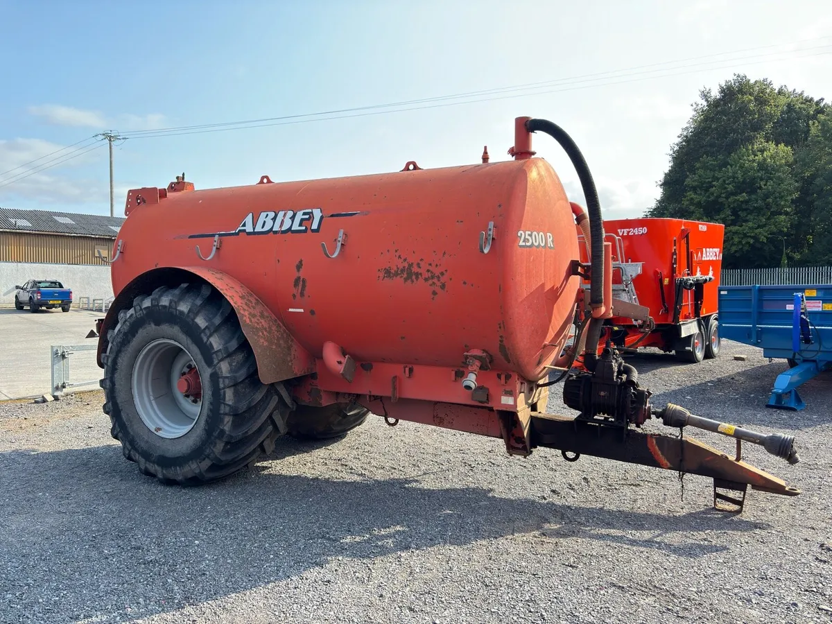Abbey 2500R slurry tanker - Image 2