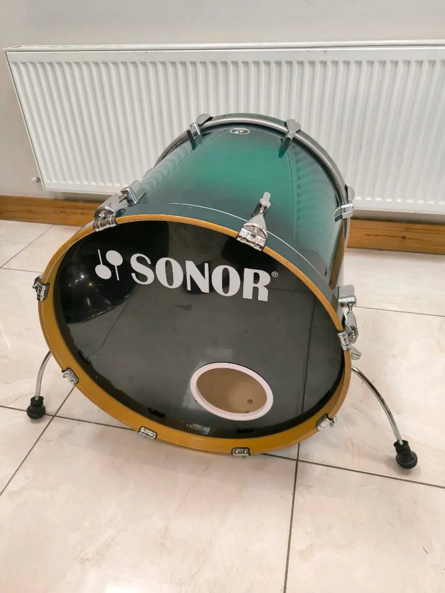 SONOR Bass Drum with PEARL Pedal - Image 1