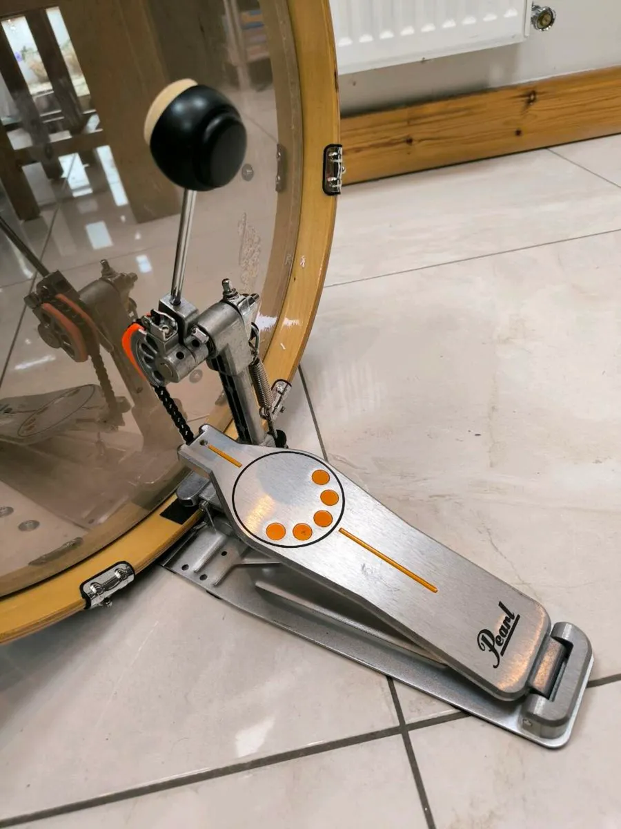 SONOR Bass Drum with PEARL Pedal - Image 3