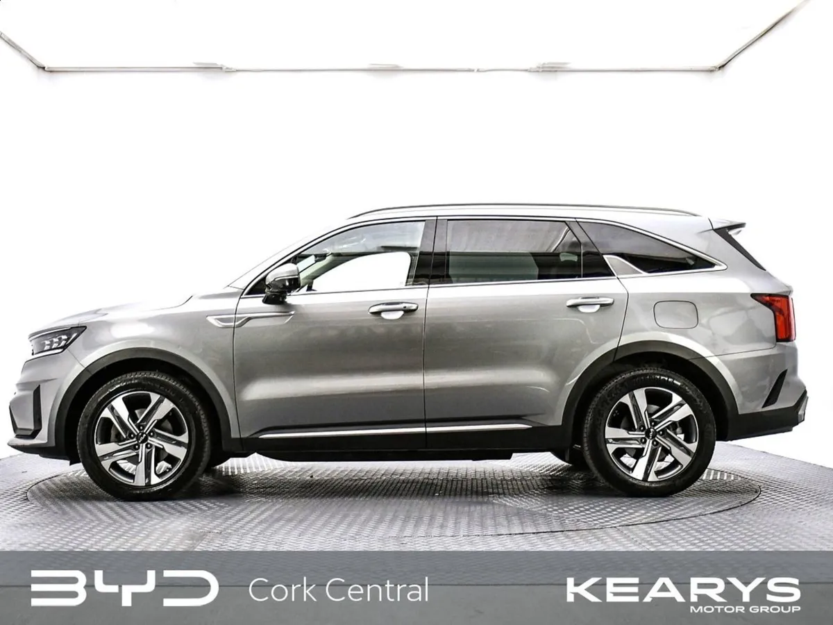 Kia Sorento 1.6 Phev K4 4X4 7 Seats - Image 4