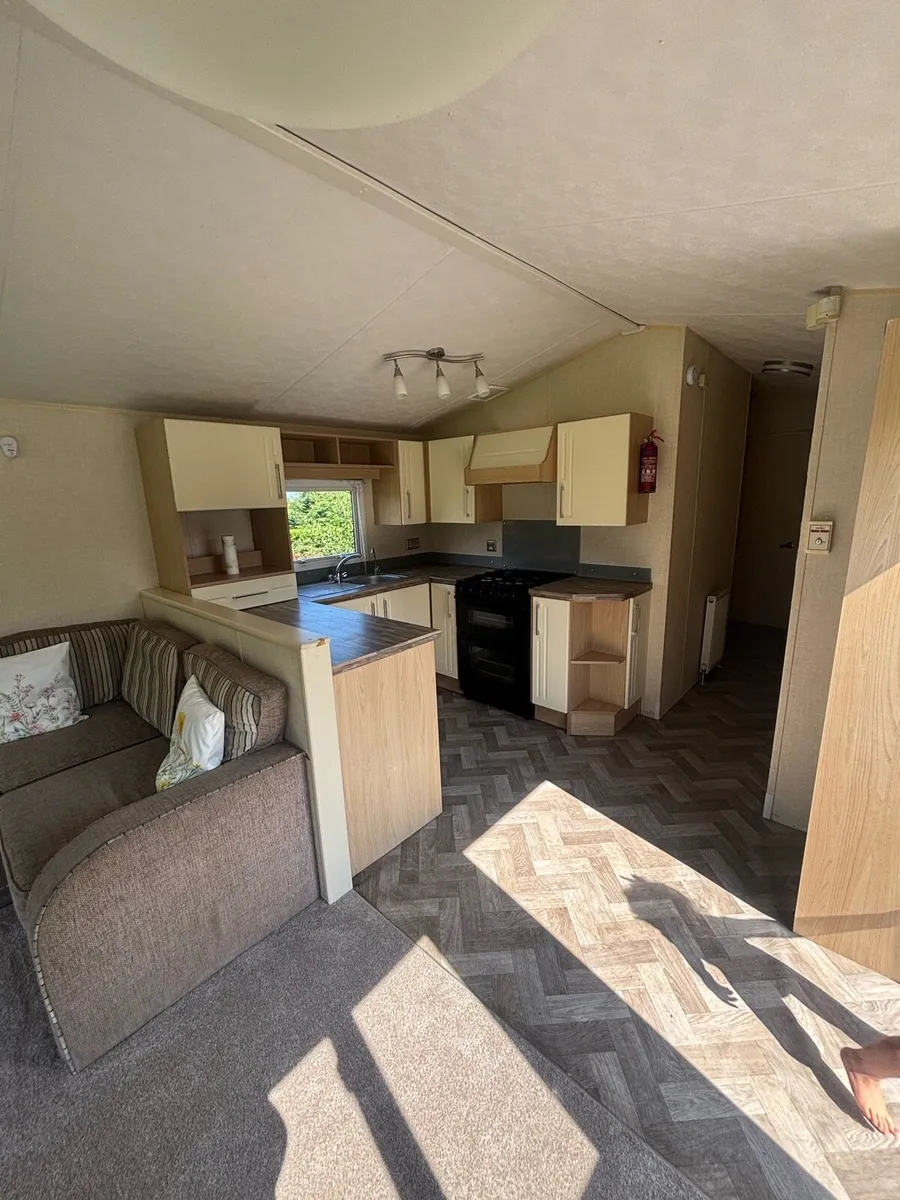 Mobile Homes - Image 3
