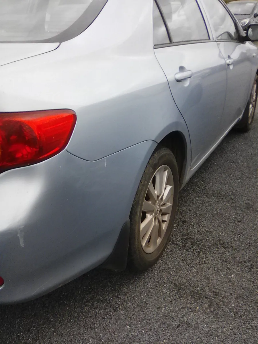 Toyota Corolla 2010 - Image 4