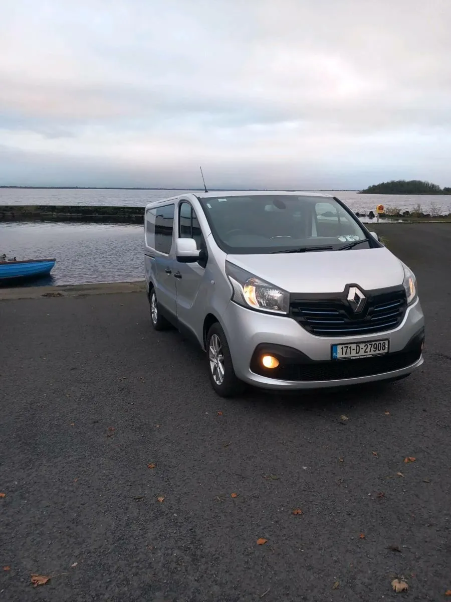 Renault Trafic 2017 - Image 2