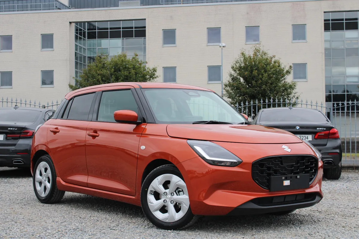 Suzuki Swift 1.2 Motion Hybrid - Image 1