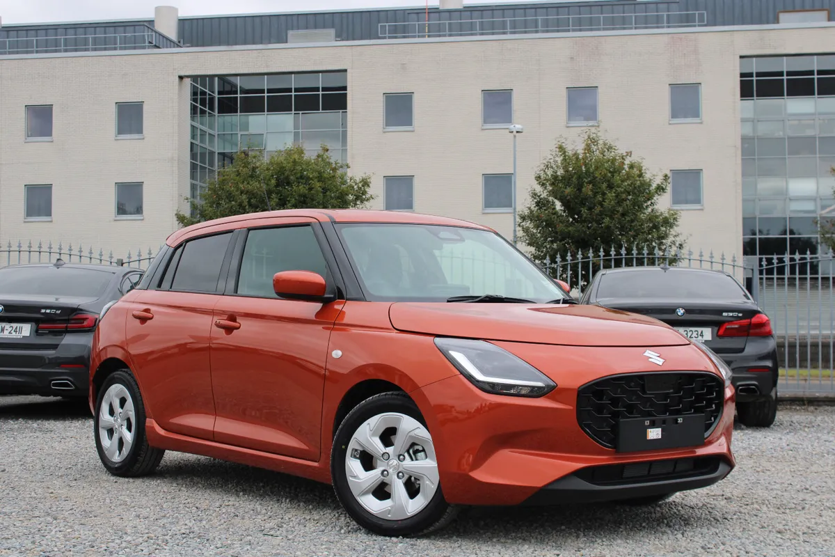 Suzuki Swift 1.2 Motion Hybrid - Image 2