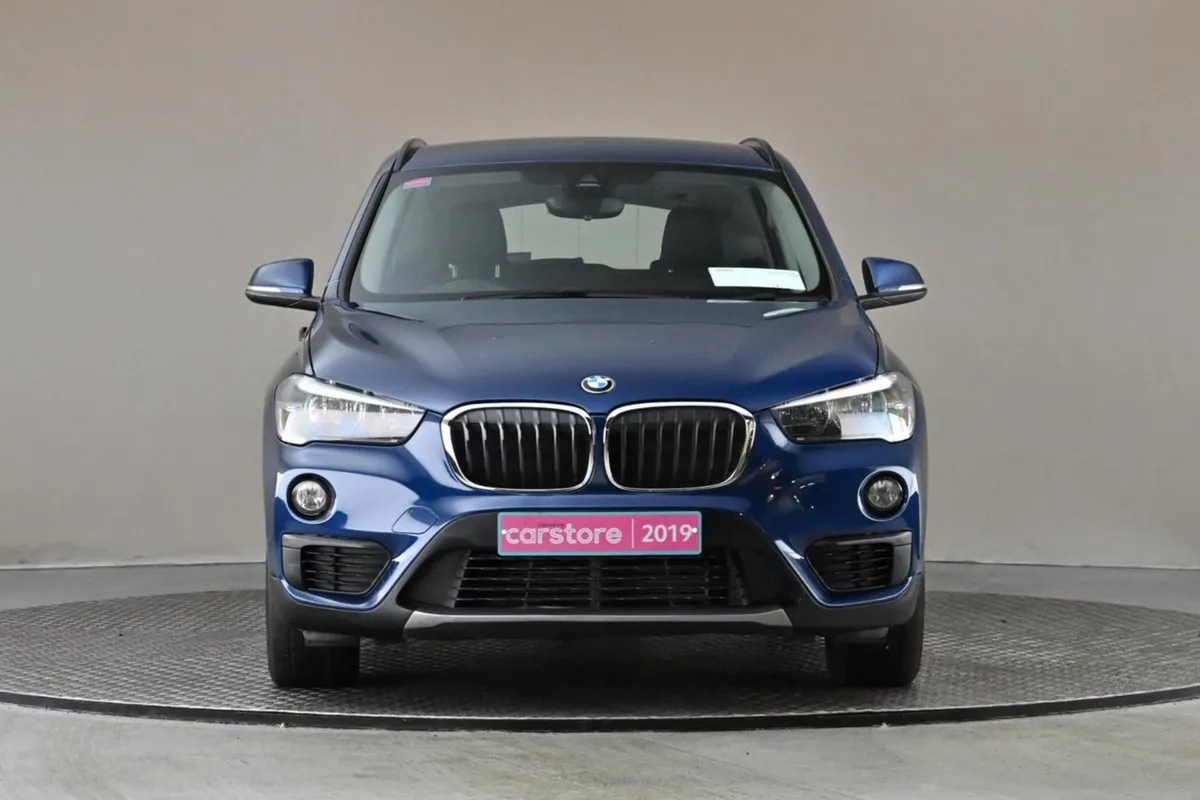 BMW X1 2.0 Sdrive SE  full Leather - Image 2