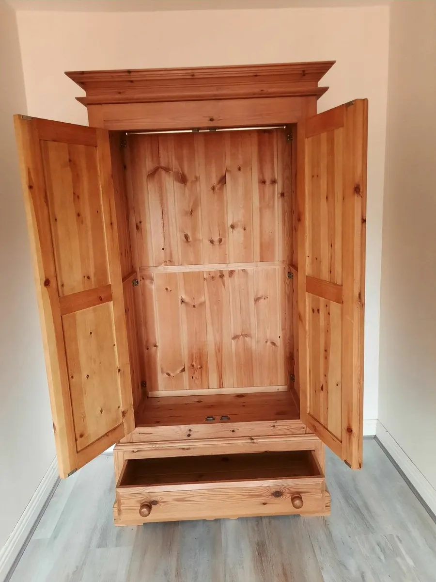 furniture - Image 3