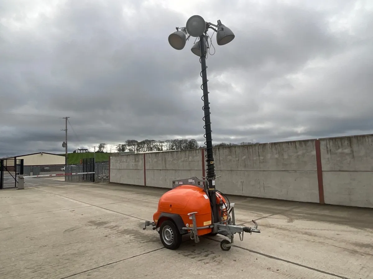 TCP ECOLITE SINGLE AXLE FAST TOW LIGHTING TOWER - Image 1