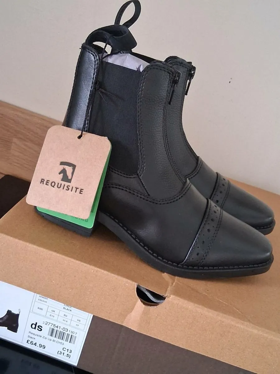 Kids jodphur boots size 13 - Image 1