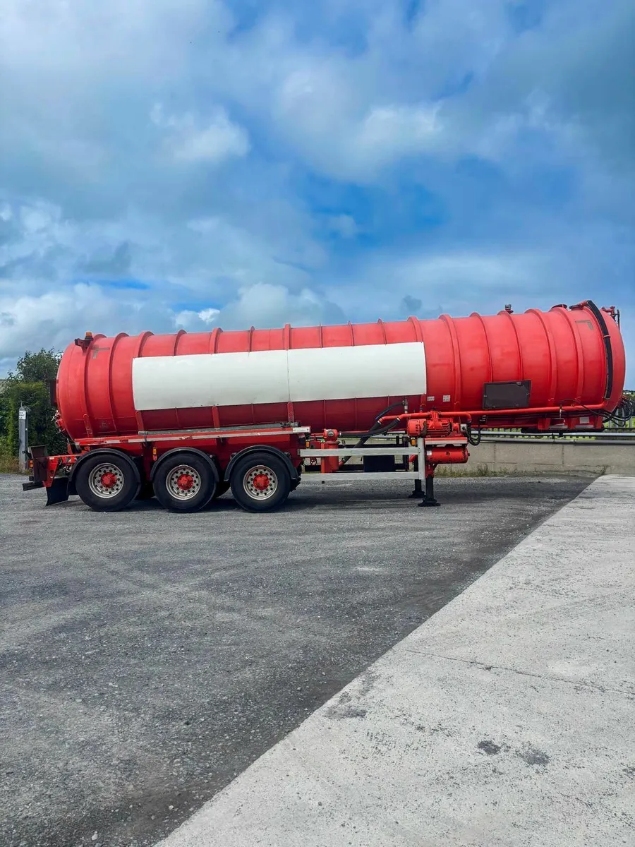 Bulk Alloy Vacuum Tanker - Image 3
