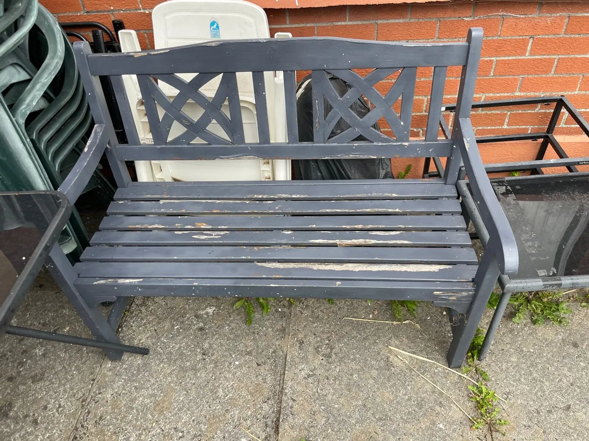 Garden bench €30 - Image 2