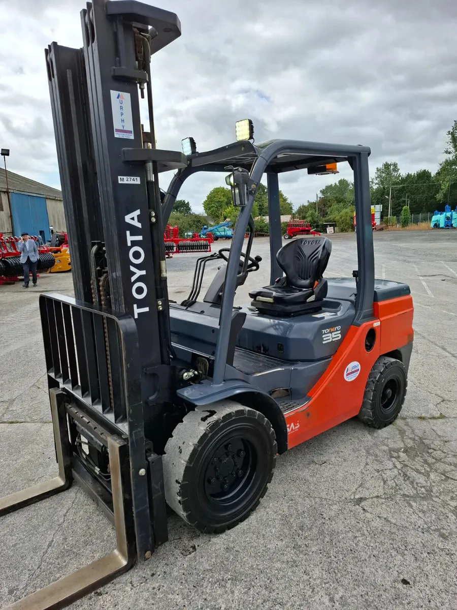 Toyota forklift - Image 3