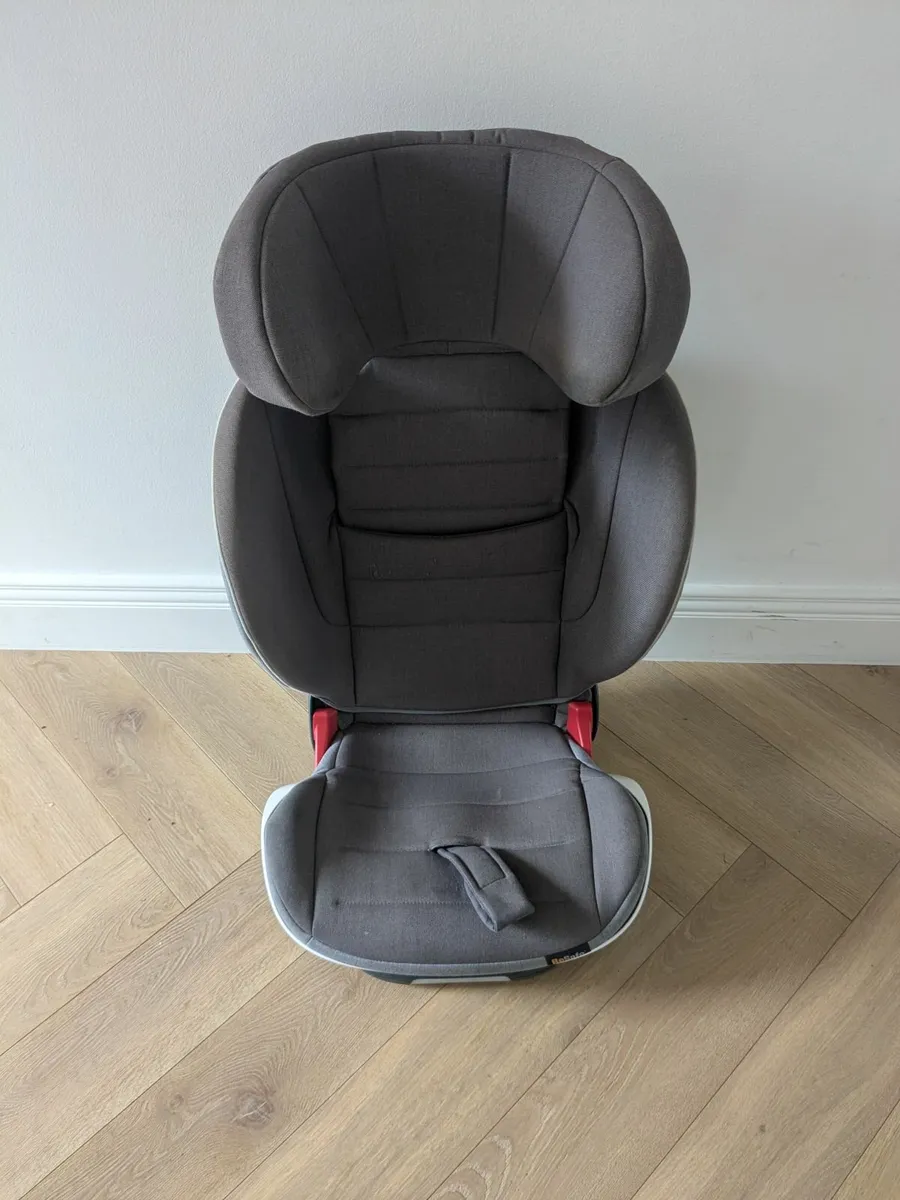 2 Isofix High Back Car Seats (BeSafe) - Image 1