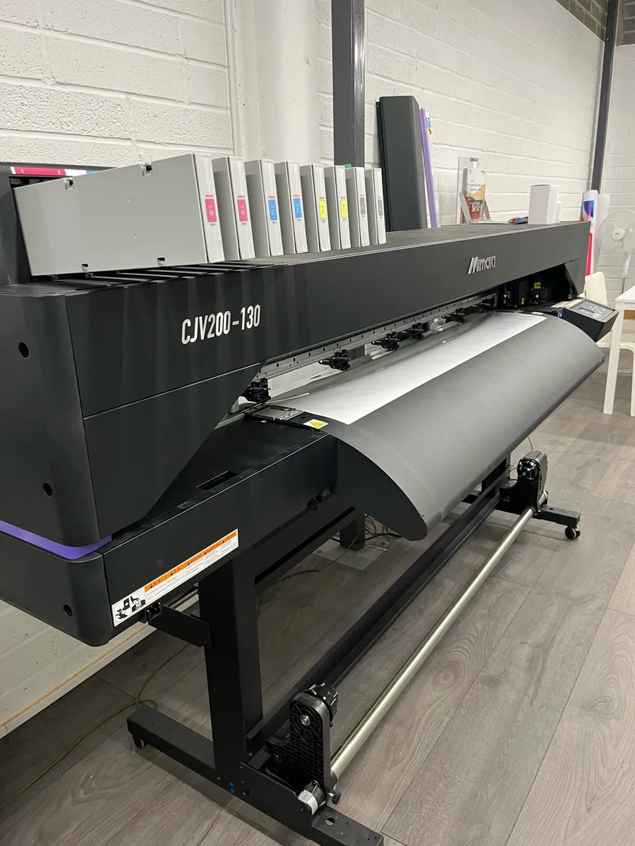 Wide format printer Print and Cut 1.37m - Image 1