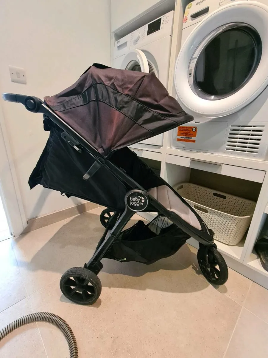 Baby Jogger Buggy - Image 1