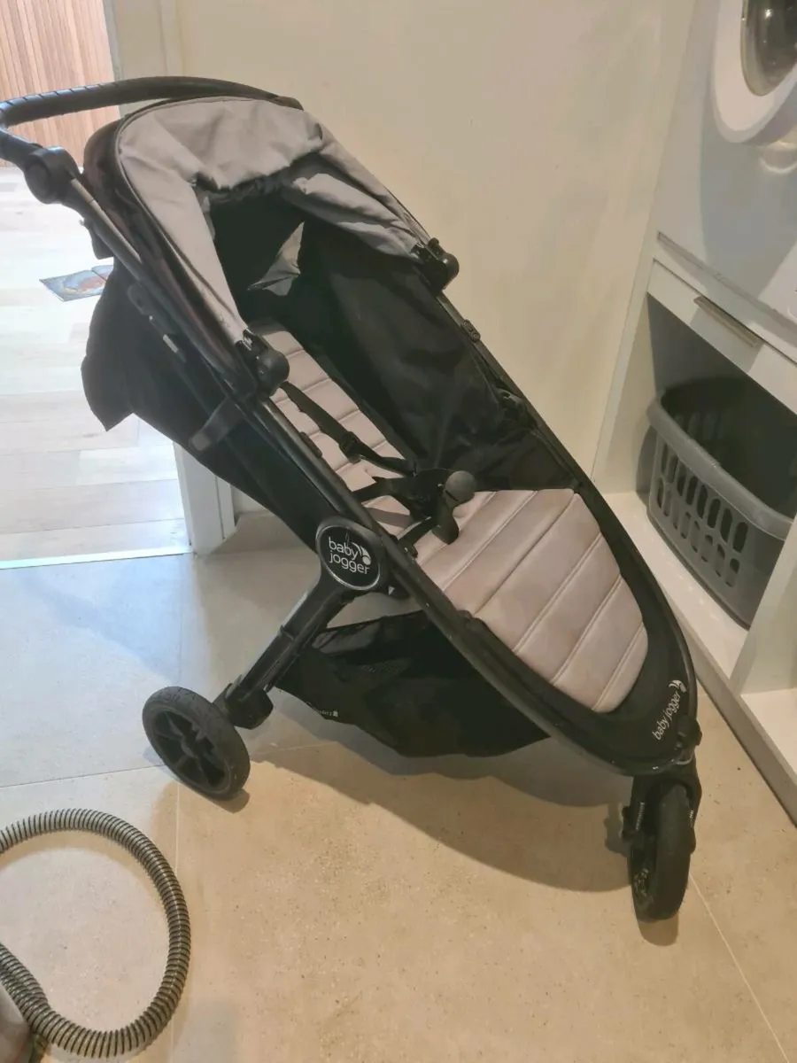 Baby Jogger Buggy - Image 3