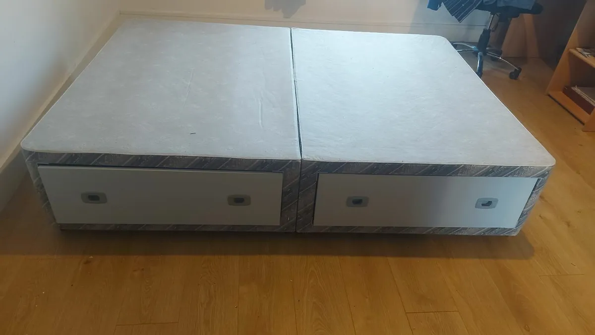 Double bed - Image 3