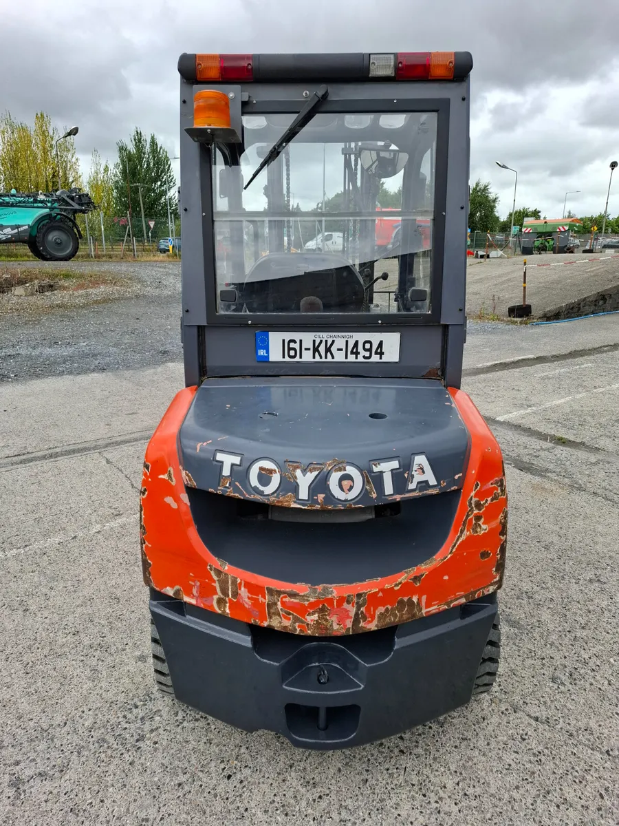 Toyota Forklift - Image 2