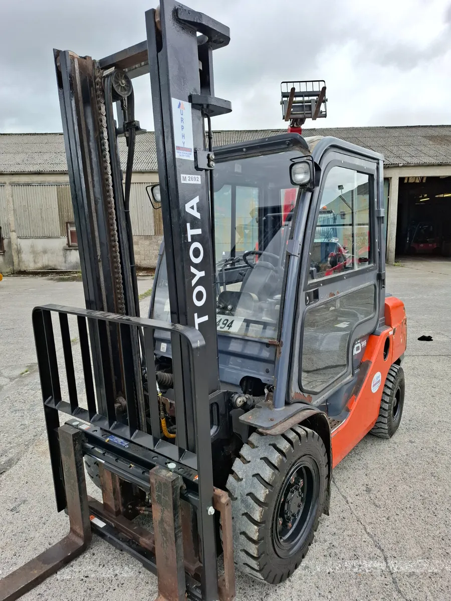 Toyota Forklift - Image 4