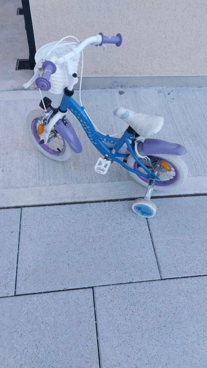 Disney frozen bike - Image 2