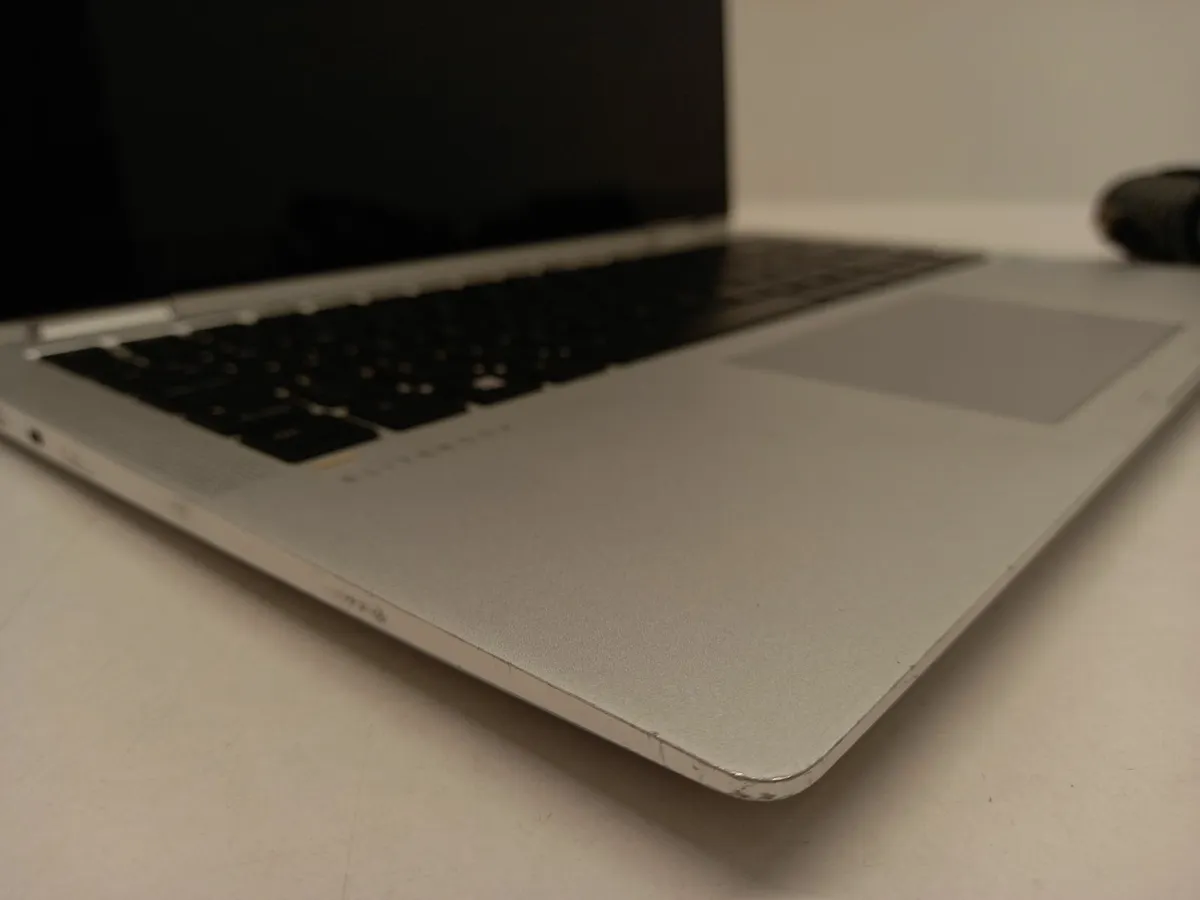 Online Auction Of A Hp EliteBook & More! - Image 3