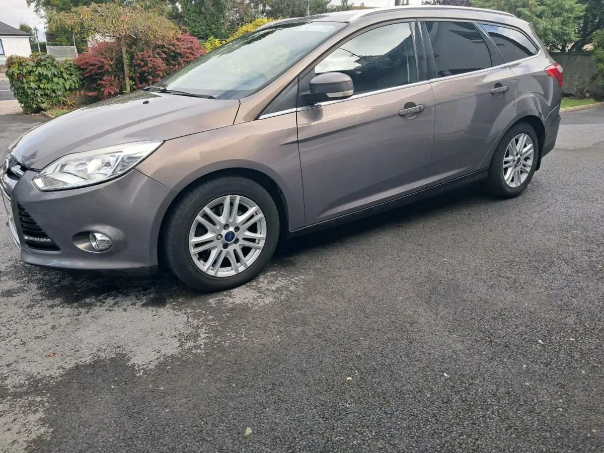 FORD FOCUS TITANIUM EST 140BHP - Image 4
