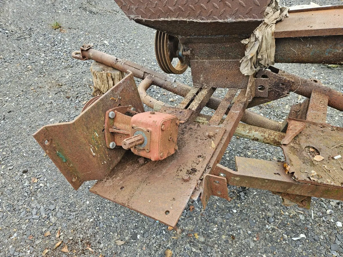 Mobile 30ft auger - Image 4