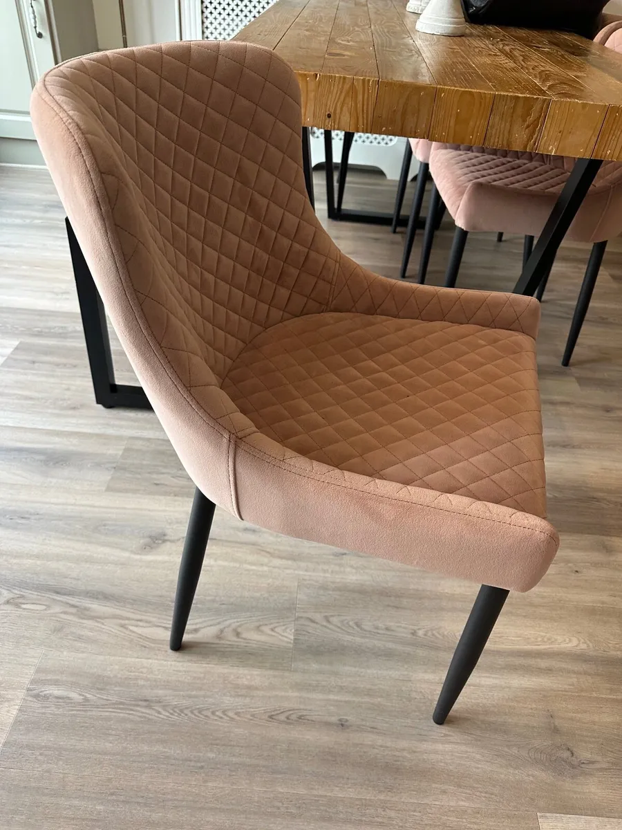 Dining table, chairs and bench - Image 3