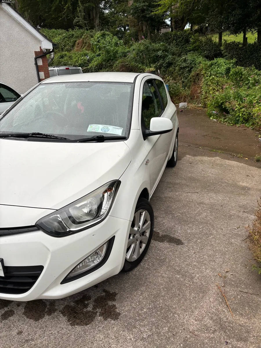 Car - Image 2