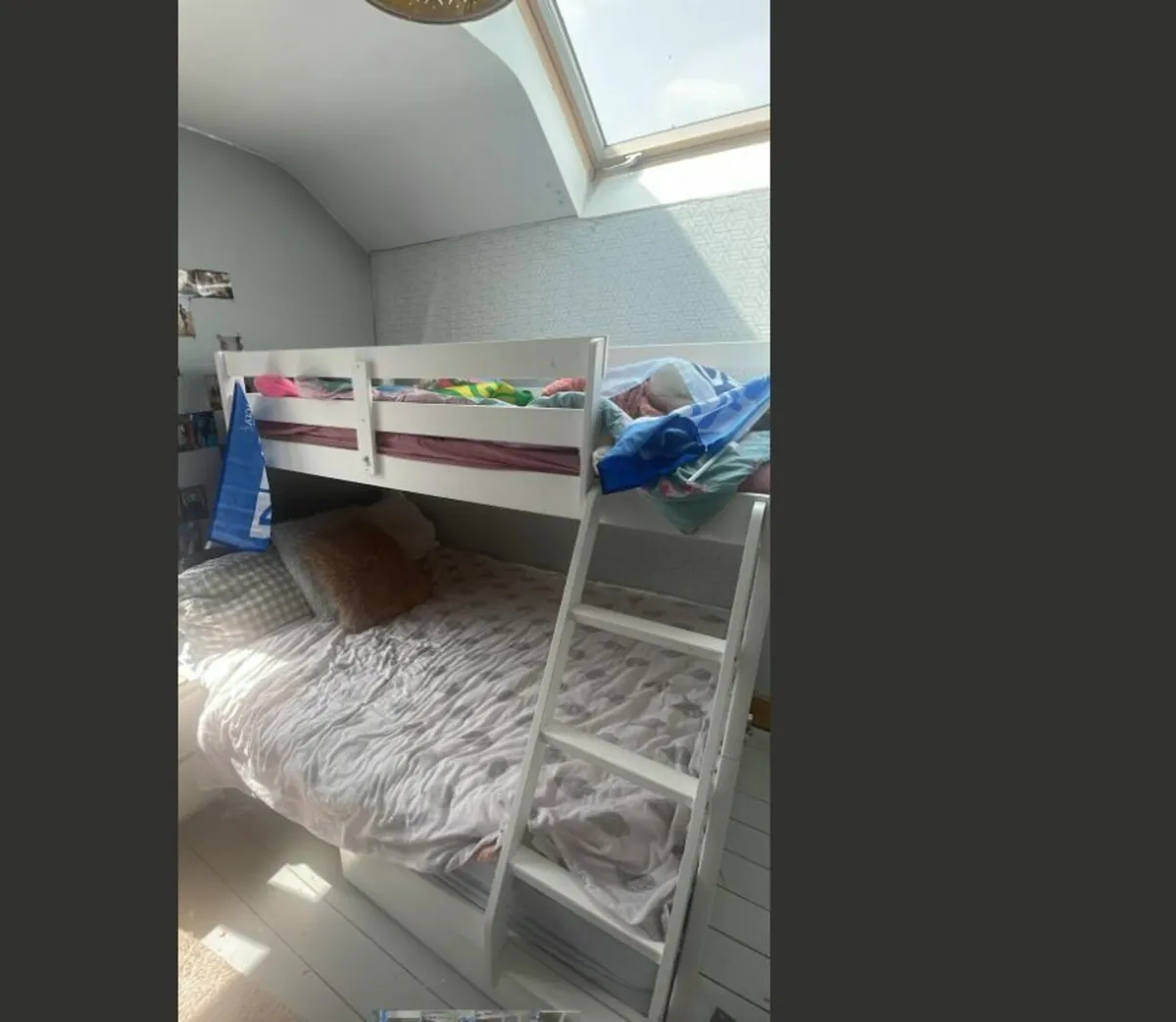 triple bunk bed - Image 1