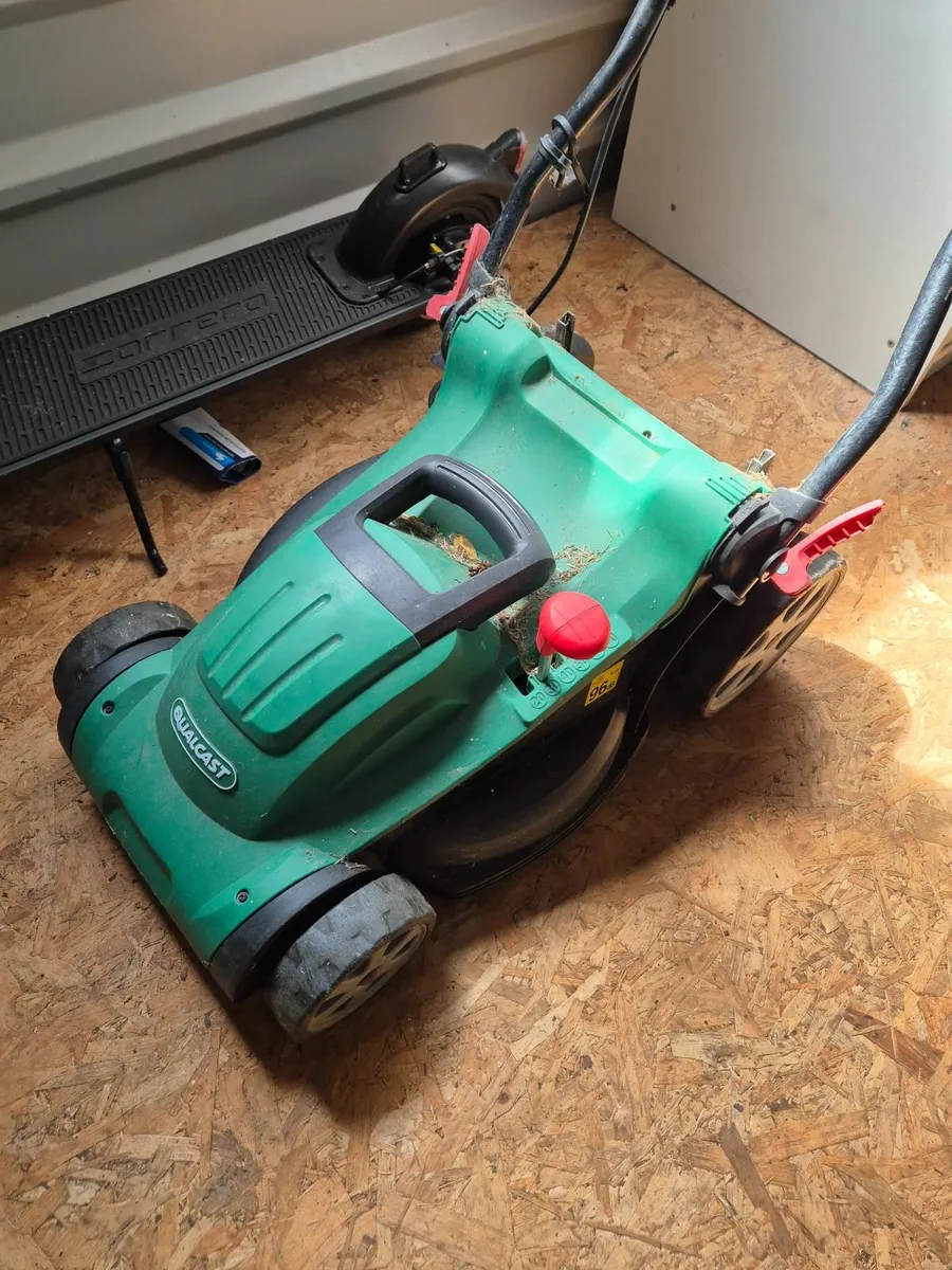 Lawnmower - Image 2