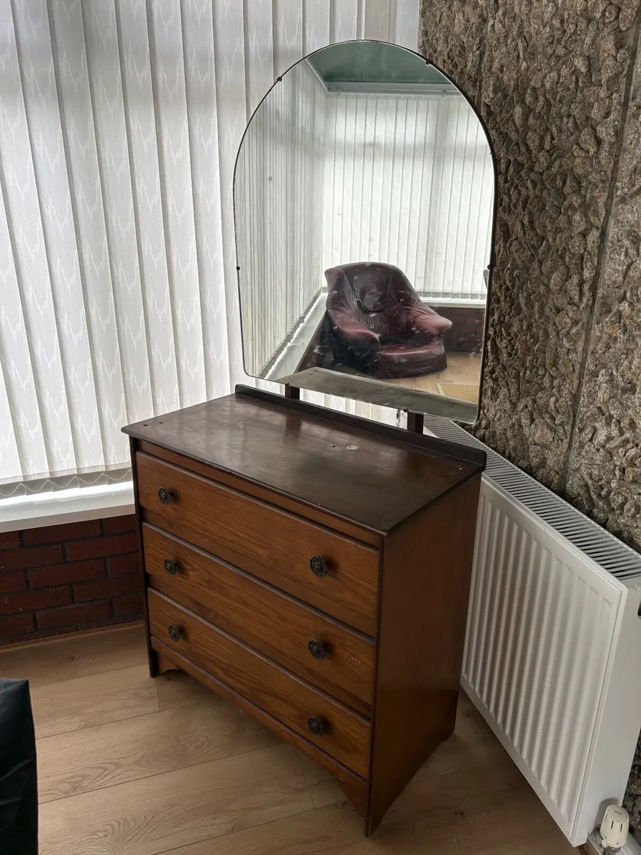 Mid-century chest of drawers with mirror - Image 1