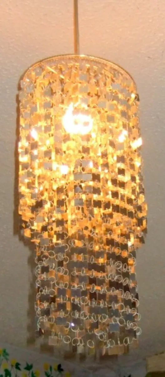 BNWT Easy Fit Chandelier - Image 3