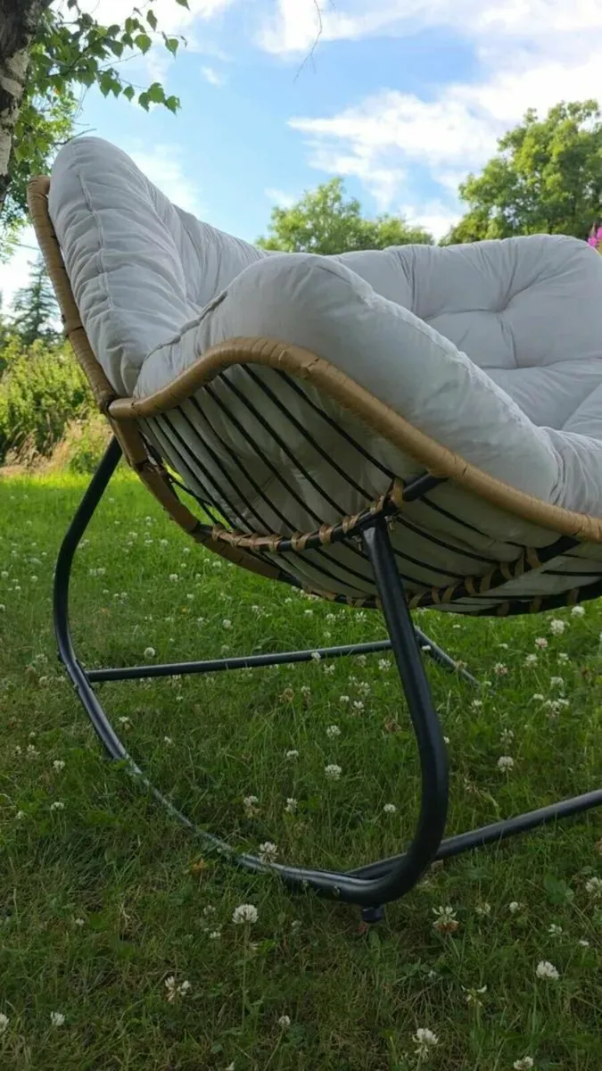 Rocking chair with cushion brand new - Image 1