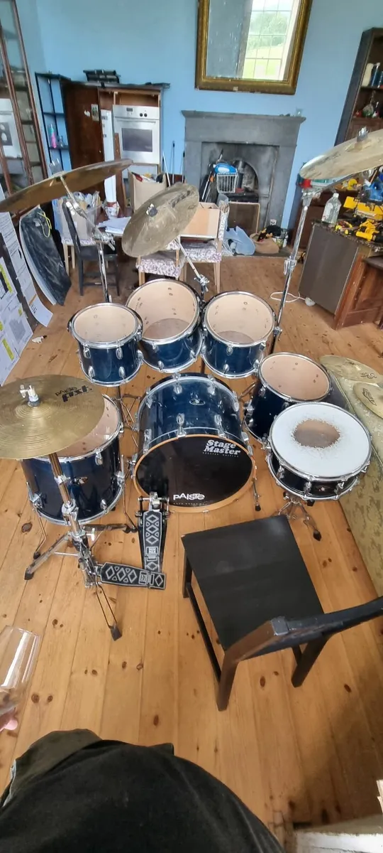 Drum kit - Image 1