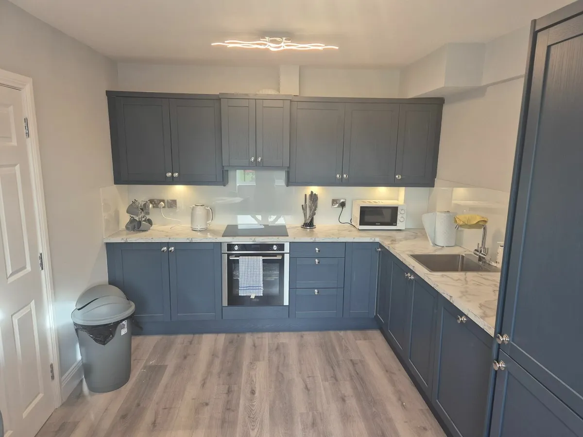 Room for rent - Image 3