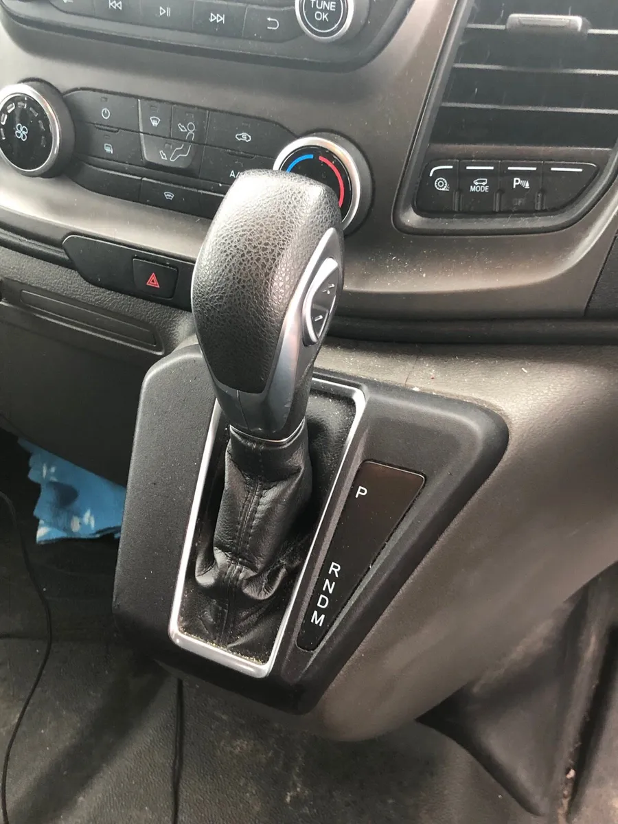 Ford custom auto - Image 4