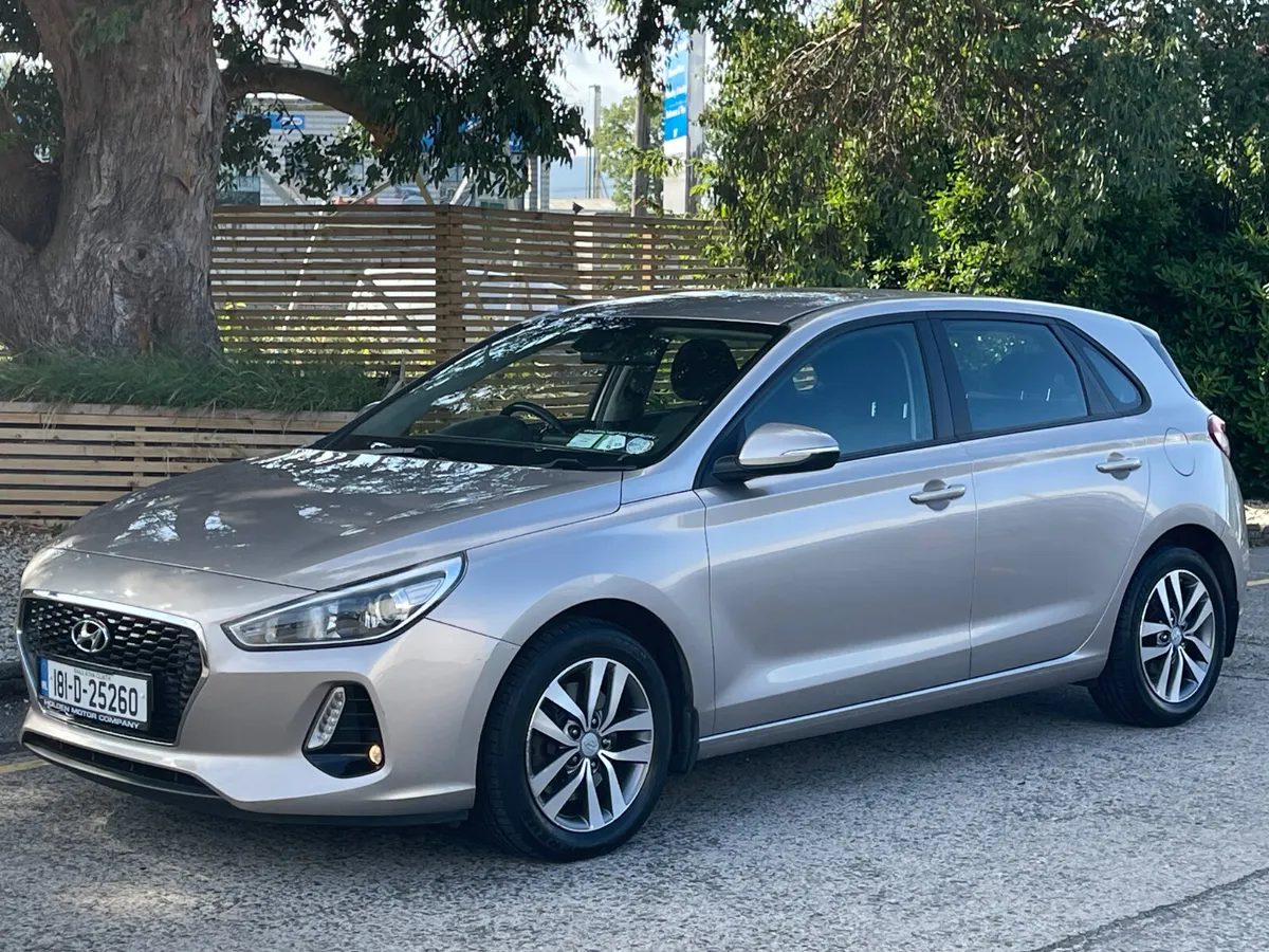 2018 Hyundai i30..LOW MILES..REAR CAMERA..LOW TAX - Image 3