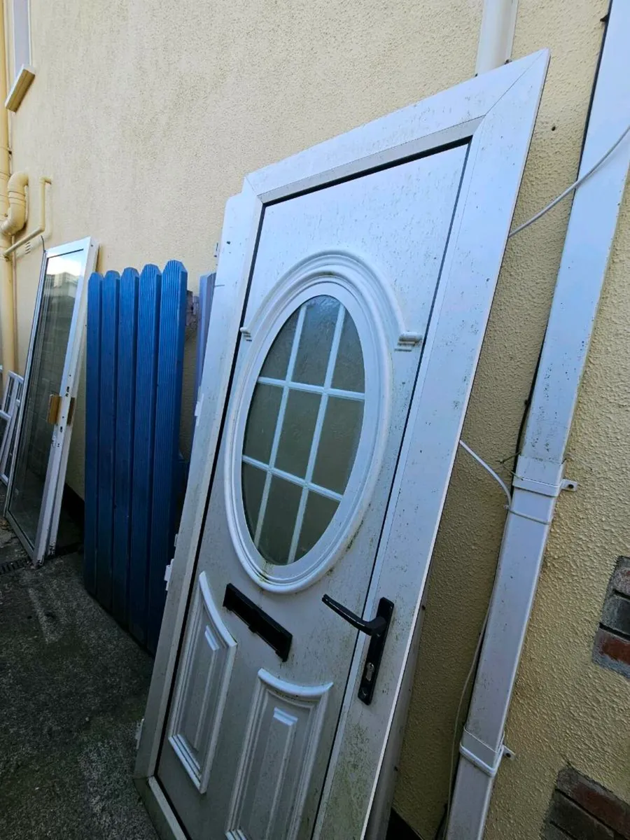 Glass window and door set - Image 2