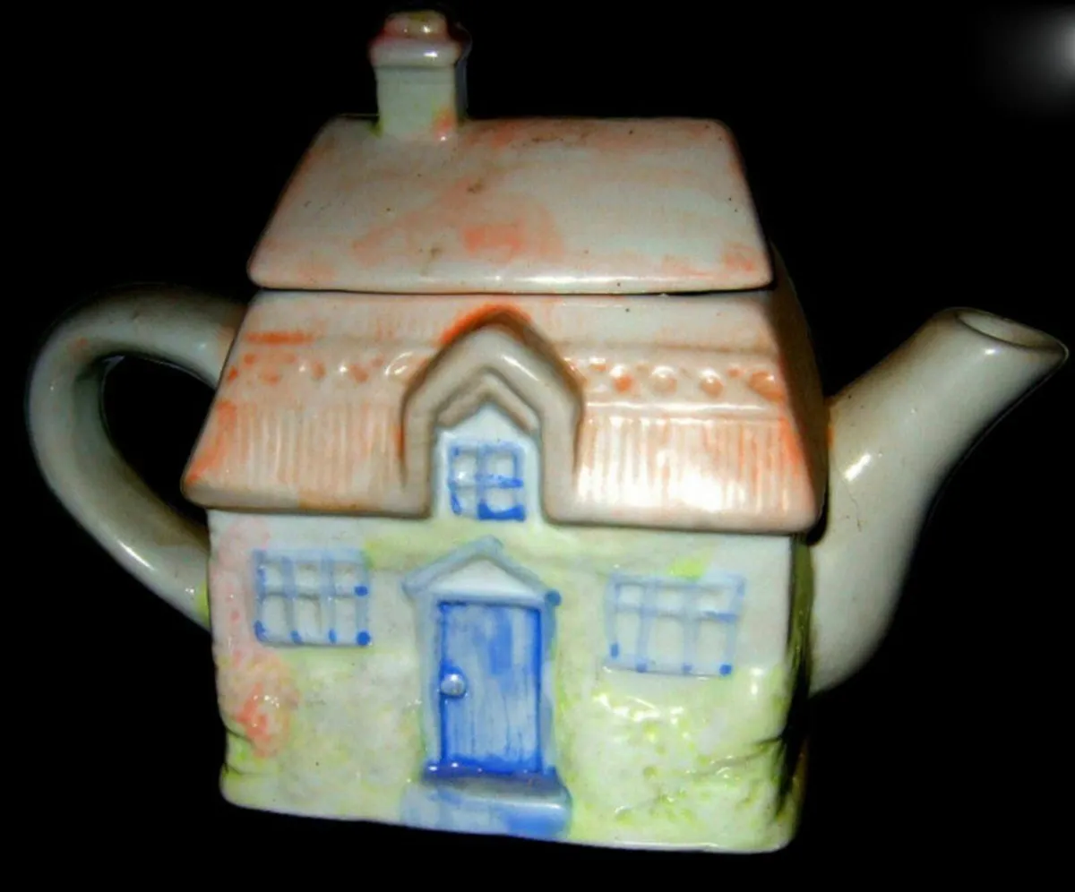 6 X Assorted Vintage Tea Pots - Image 4
