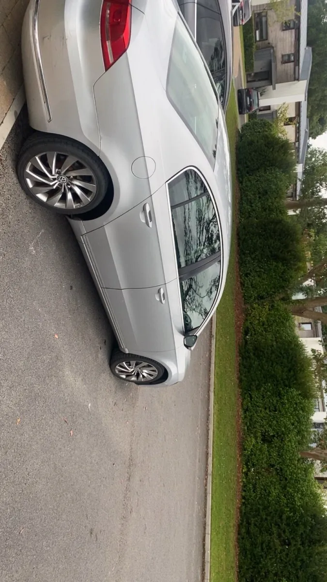 Volkswagen Passat - Image 3