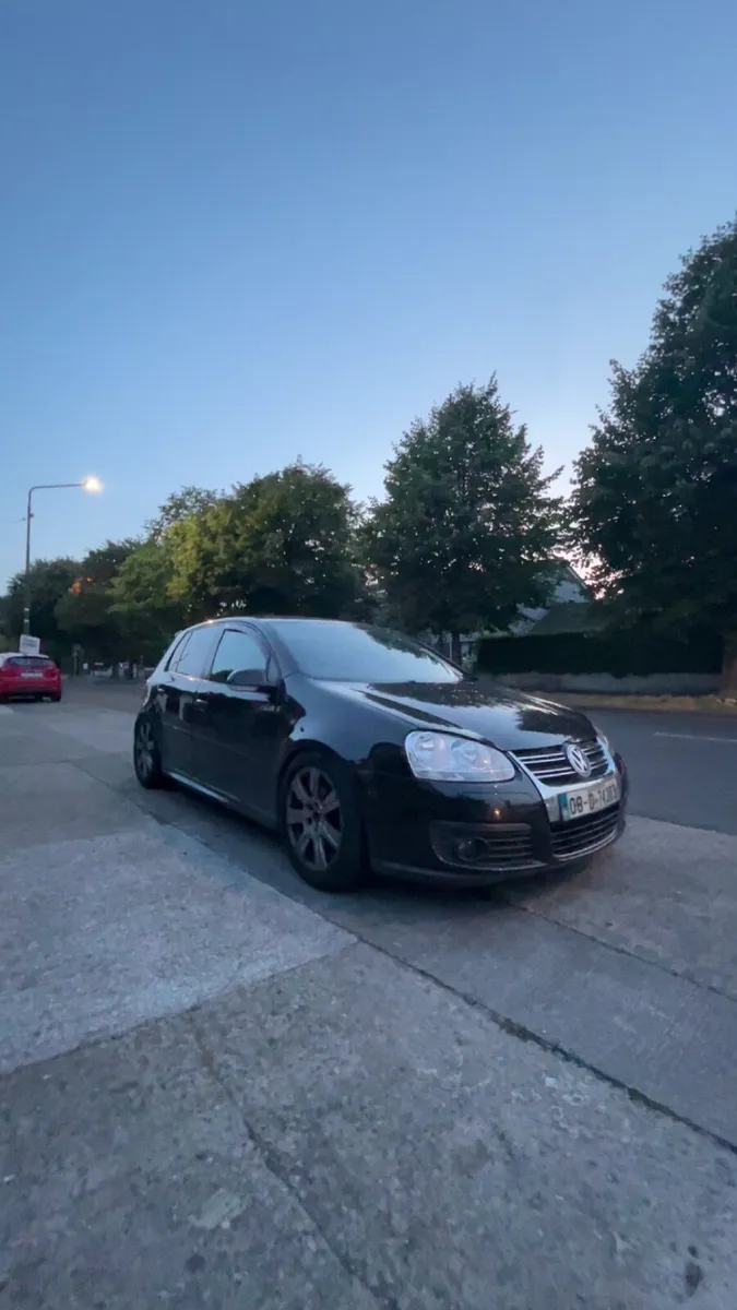 Volkswagen Golf 2008 - Image 1