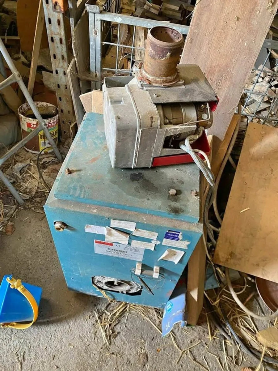 Warmflow oil boiler - Image 1