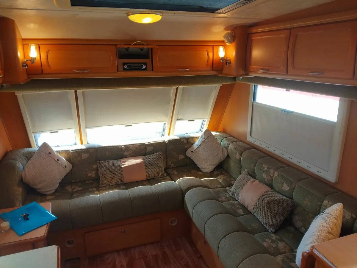 Caravan - Image 3