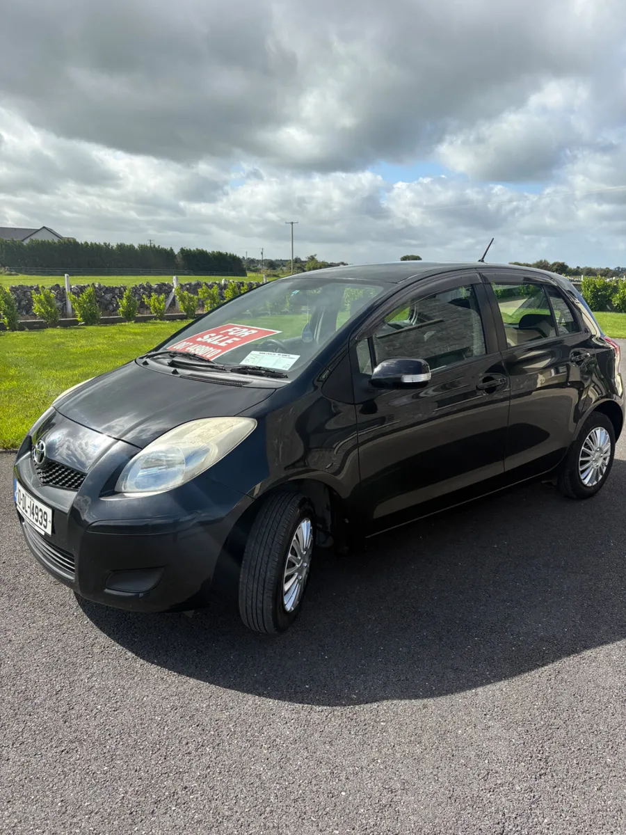 Toyota Vitz 2010 - Image 2