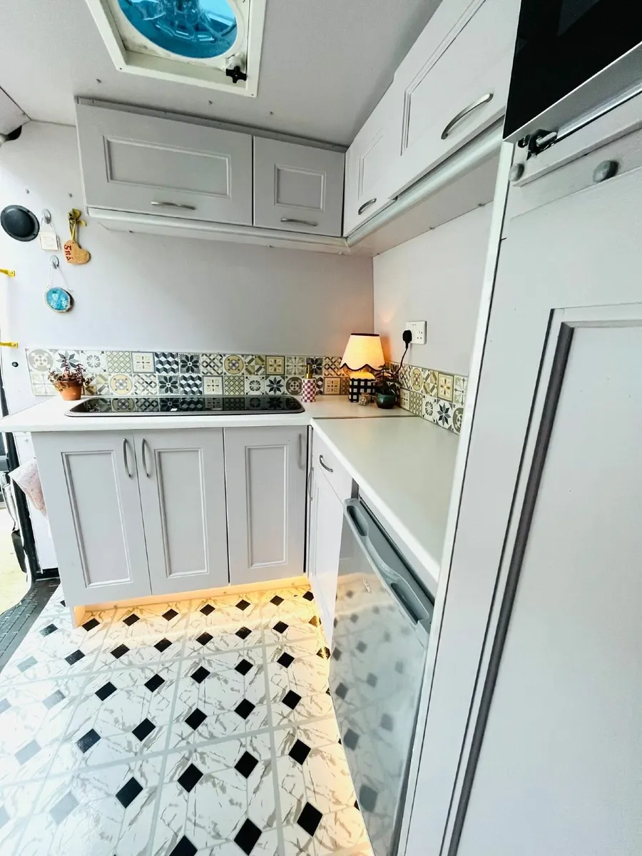 Campervan - Image 3