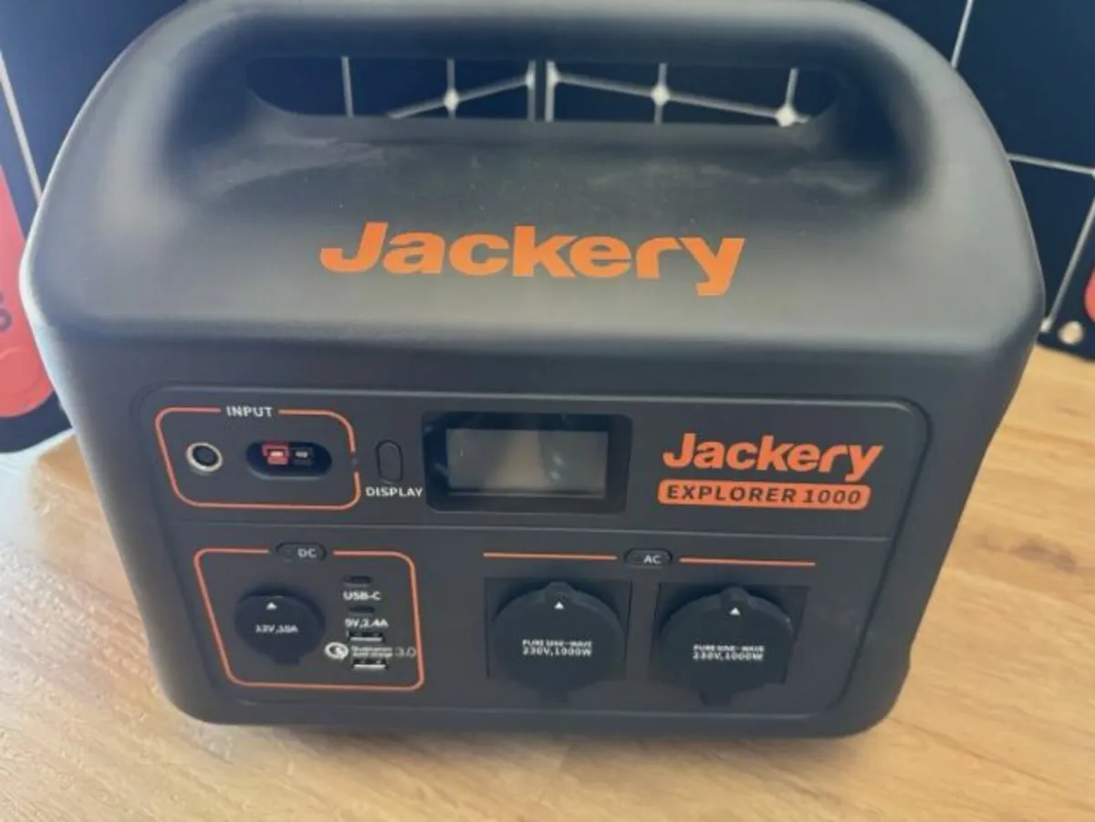 Jackery Generator Explorer 1000 W  1002 Wh - Image 1